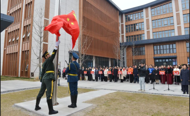 滿“新”歡喜 老有所學